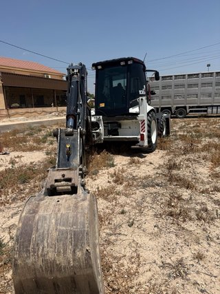 Retroexcavadora Hidromek - Muy Buen Estado