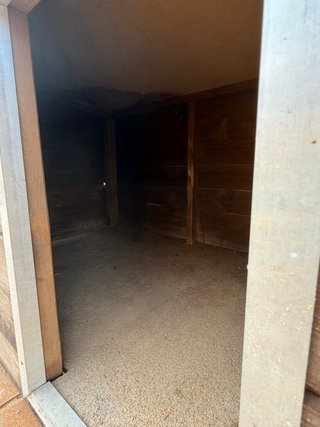 Caseta para perro de madera