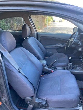 Nissan Almera 2004