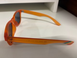 Gafas de sol infantiles naranjas niño