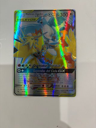 Carta Pokémon Moltres, Zapdos y Articuno GX