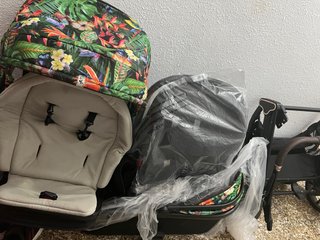 Carro de bebé con capazo y silla