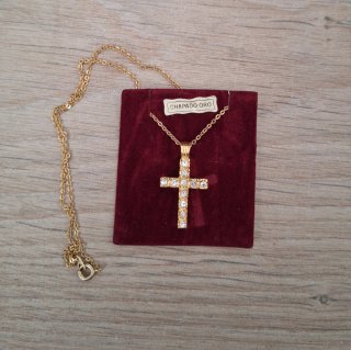 Colgante Cruz Chapado Oro con Piedras Brillantes