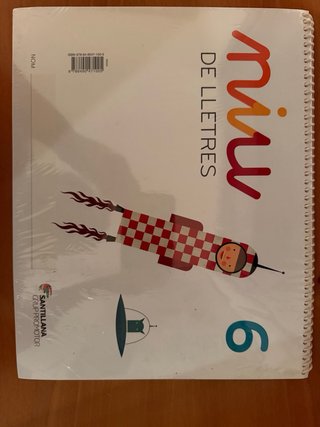 Llibres de text NIU DE LLETRES TOTALMENT NOUS!!!