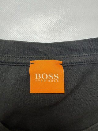 Camiseta BOSS Orange Talla M/L Negra