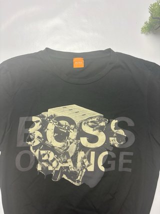 Camiseta BOSS Orange Talla M/L Negra