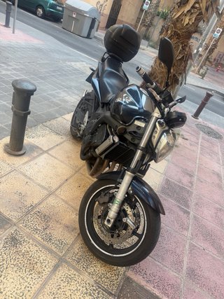 Yamaha FZ6 Naked Negra