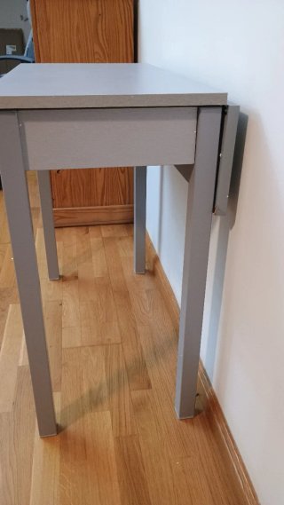 Mesa de cocina extensible gris