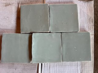 Azulejo Artesanal 10x10 Aguas Mint B36