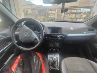 Opel Astra 2010