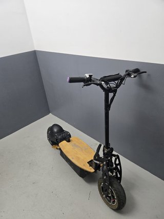 Patinete Eléctrico Ecoxtrem 1600W 48V con Asiento