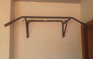 Barra de dominadas para pared