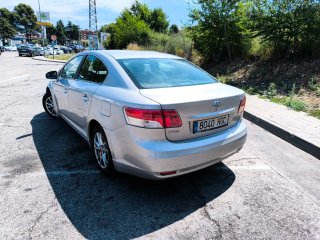 Toyota Avensis 2011