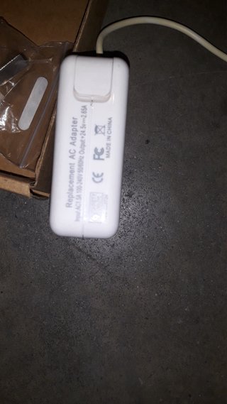 Cargador Apple 65W