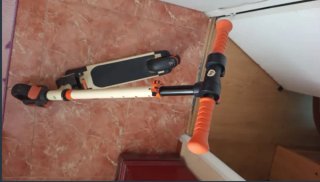 Patinete eléctrico infantil