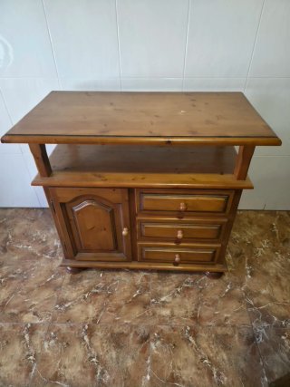 Mueble rústico madera en perfectas condiciones