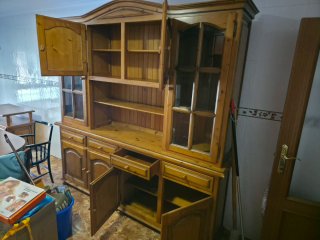 Mueble rústico madera en perfectas condiciones