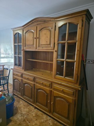 Mueble rústico madera en perfectas condiciones
