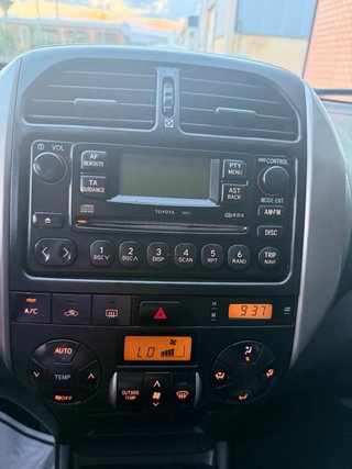Toyota RAV4 2004
