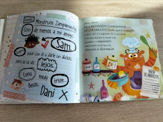 Cuento El monstruo de los abrazos y peluche