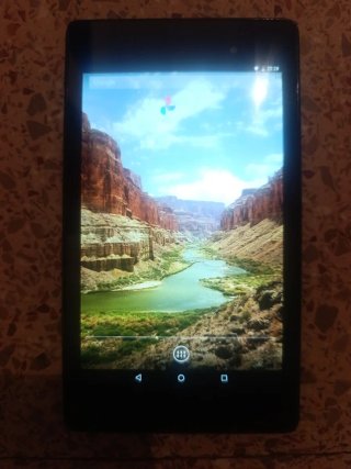 Tablet Google Nexus 7 da 12 GB con batteria da 3 ore