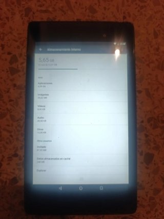 Tablet Google Nexus 7 da 12 GB con batteria da 3 ore