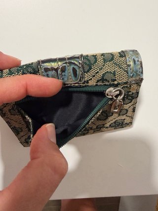 Cartera Guess