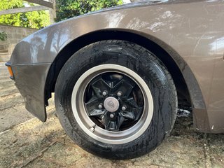 Porsche 944 1983