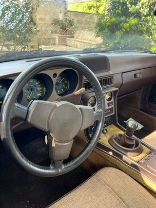 Porsche 944 1983