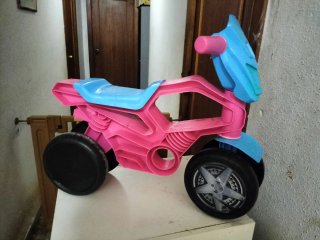 Moto correpasillos infantil