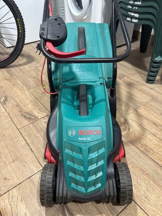 Cortacésped Bosch Rotak 32