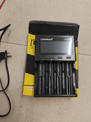 Cargador LiitoKala Lii-PD4 Pilas Litio/NiMH