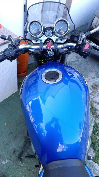Suzuki GSX 750 W Inazuma Azul