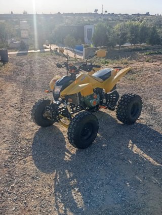 Quad Amarillo 1256km