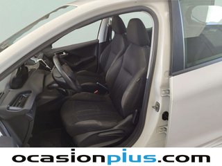 Peugeot 208 1.2 VTi Active 60 kW (82 CV)