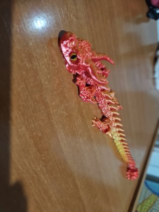 Figura Dragón 3D Rojo y Amarillo