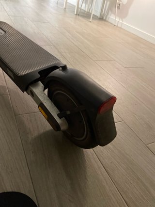 Patinete Xiaomi 5 Pro + candado y casco