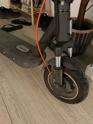 Patinete Xiaomi 5 Pro + candado y casco