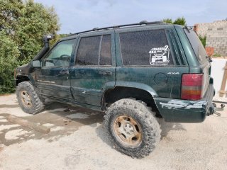 Jeep Grand Cherokee 5.9