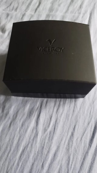 Reloj Viceroy Cuadrado Negro y Plateado