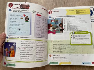 Libro ingles Next Move MacMillan 5