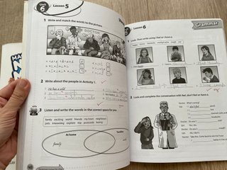 Libro ingles Next Move MacMillan 5