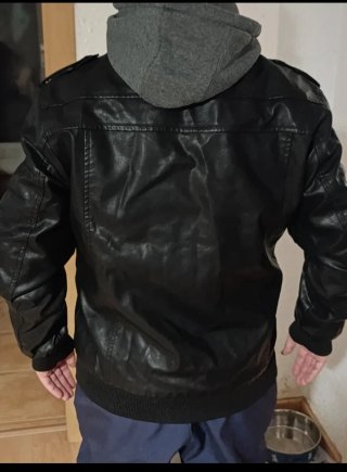 Cazadora negra doble cremallera Talla M/L