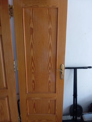 Puerta de madera interior