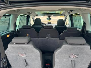 Peugeot 5008 2011