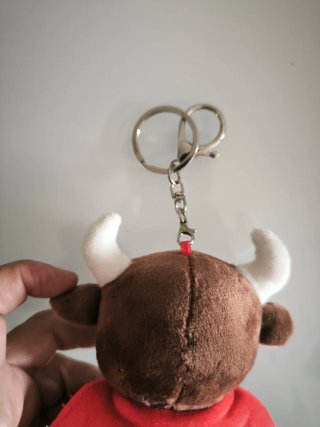 Porta-chaves de pelúcia Black Bull BBQ