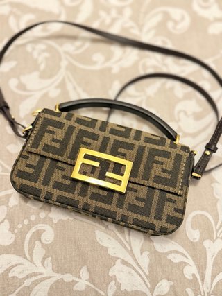 Bolso  Marrón y Dorado Lujo