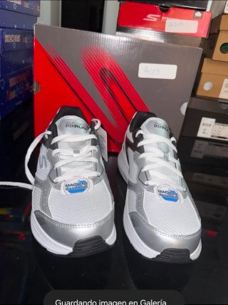 Zapatillas Skechers GOrun Talla 41