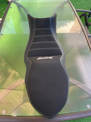 Asiento bajo BMW F900XR tapizado Lolo Pámames