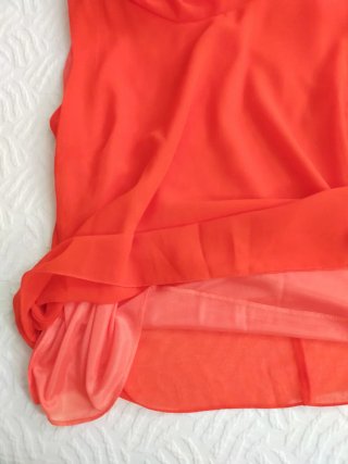 Top rojo Leyca